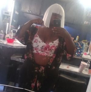 Meet your Posher, Nakelia